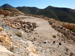 Grupo Mineralógico de Alicante.Cantera de Áridos Holcin. Busot. Alicante