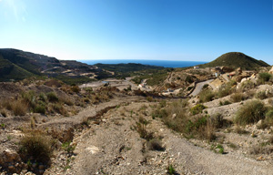 Grupo Mineralógico de Alicante.Cantera de Áridos Holcin. Busot. Alicante