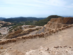 Grupo Mineralógico de Alicante. Cantera de Áridos Holcin. Busot. Alicante 