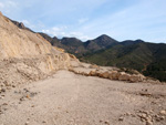 Grupo Mineralógico de Alicante. Cantera de Áridos Holcin. Busot. Alicante 