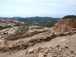 Grupo Mineralógico de Alicante.Cantera de Áridos Holcin. Busot. Alicante