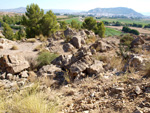 Grupo Mineralógico de Alicante. Exolotaciones de áridos y yeso. Cabezo del Polavar. Villena. Alicante