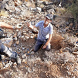 Grupo Mineralógico de Alicante. Exolotaciones de áridos y yeso. Cabezo del Polavar. Villena. Alicante