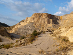 Grupo Mineralógico de Alicante. Cantera Holcín. Busot. Alicante