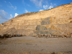 Grupo Mineralógico de Alicante.  Cantera Holcín. Busot. Alicante 