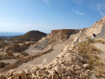 Grupo Mineralógico de Alicante. Cantera Holcín. Busot. Alicante