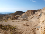 Grupo Mineralógico de Alicante. Cantera Holcín. Busot. Alicante