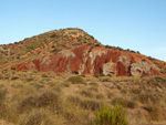 Grupo Mineralógico de Alicante. Afloramiento de Aragonito. Loma Badá. Petrer. Alicante