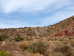 Grupo Mineralógico de Alicante. Afloramiento de Aragonito. Loma Badá. Petrer. Alicante