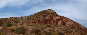 Grupo Mineralógico de Alicante. Afloramiento de Aragonito. Loma Badá. Petrer. Alicante