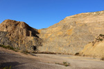 Grupo Mineralógico de Alicante. Cantera Holcín. Busot. Alicante