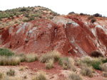 Grupo Mineralógico de Alicante. Afloramiento del Keuoer de Loma Badá. Petrer. Alicante