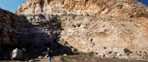 Grupo Mineralógico de Alicante. Explotación la Fuentecilla. Cabezo Polovar. Villena. Alicante