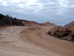 Grupo Mineralógico de Alicante. Gravera del Barraquero, Hoya Redonda, Enguera, Comarca Canal de Navarrés, Valencia 