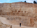 Grupo Mineralógico de Alicante. Gravera del Barraquero, Hoya Redonda, Enguera, Comarca Canal de Navarrés, Valencia 