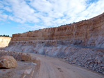 Grupo Mineralógico de Alicante. Gravera del Barraquero, Hoya Redonda, Enguera, Comarca Canal de Navarrés, Valencia 