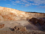 Grupo Mineralógico de Alicante. Gravera del Barraquero, Hoya Redonda, Enguera, Comarca Canal de Navarrés, Valencia 