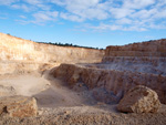 Grupo Mineralógico de Alicante. Gravera del Barraquero, Hoya Redonda, Enguera, Comarca Canal de Navarrés, Valencia 