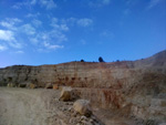 Grupo Mineralógico de Alicante. Gravera del Barraquero, Hoya Redonda, Enguera, Comarca Canal de Navarrés, Valencia 