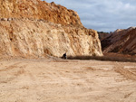 Grupo Mineralógico de Alicante. Gravera del Barraquero, Hoya Redonda, Enguera, Comarca Canal de Navarrés, Valencia 