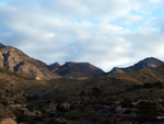 Grupo Mineralógico de Alicante. Cantera de Áridos de Holcin, Busot. Alicante