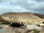 Grupo Mineralógico de Alicante. Cantera de Áridos de Holcin, Busot. Alicante