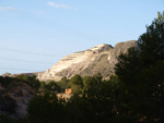 Grupo Mineralógico de Alicante.  Cantera de Áridos de Holcin, Busot. Alicante 