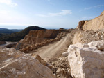 Grupo Mineralógico de Alicante. Cantera de çAridos Holcin. Busot. Alicante