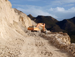 Grupo Mineralógico de Alicante. Cantera de çAridos Holcin. Busot. Alicante