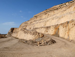 Grupo Mineralógico de Alicante. Cantera de çAridos Holcin. Busot. Alicante