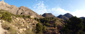 Grupo Mineralógico de Alicante. Cantera de Áridos Barranc de Cabiafic. Aigues de Busot. Alicante