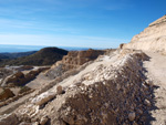 Grupo Mineralógico de Alicante. Cantera de Áridos de Holcin. Busot. Alicante