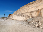 Grupo Mineralógico de Alicante. Cantera de Áridos de Holcin. Busot. Alicante