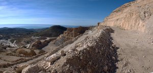 Grupo Mineralógico de Alicante. Cantera de Áridos de Holcin. Busot. Alicante