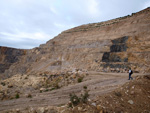 Grupo Mineralógico de Alicante. Cantera de Áridos de Holcin. Busot. Alicante