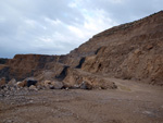 Grupo Mineralógico de Alicante.  Cantera de Áridos de Holcin. Busot. Alicante 