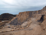 Grupo Mineralógico de Alicante. Cantera de Áridos de Holcin. Busot. Alicante