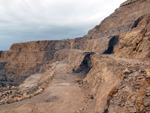 Grupo Mineralógico de Alicante. Cantera de Áridos de Holcin. Busot. Alicante