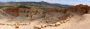 Grupo Mineralógico de Alicante.Cantera de Áridos el Canton. Abanilla. Murcia