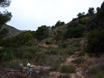 Grupo Mineralógico de Alicante. Cantera Barranco de la Mola. Sierra de Olta, Calpe. Alicante