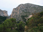 Grupo Mineralógico de Alicante. Cantera Barranco de la Mola. Sierra de Olta, Calpe. Alicante