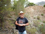 Grupo Mineralógico de Alicante. Cantera Barranco de la Mola. Sierra de Olta, Calpe. Alicante