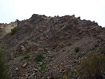 Grupo Mineralógico de Alicante.  Cantera Barranco de la Mola. Sierra de Olta, Calpe. Alicante 