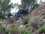 Grupo Mineralógico de Alicante. Cantera Barranco de la Mola. Sierra de Olta, Calpe. Alicante