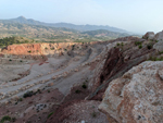 Grupo Mineralógico de Alicante. Cantera de Áridos el Cantón. Abanilla. Murcia