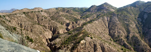 Grupo Mineralógico de Alicante. Cantera de ofitas de los Serranos. Albatera. Alicant