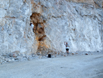 Grupo Mineralógico de Alicante.  Cantera de Áridos Holcin. Busot. Alicante 