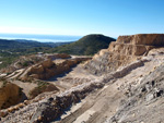 Grupo Mineralógico de Alicante.  Cantera de Áridos Sodira. Busot. Alicante 