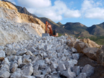 Grupo Mineralógico de Alicante.  Cantera de Áridos Sodira. Busot. Alicante 