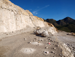 Grupo Mineralógico de Alicante.  Cantera de Áridos Sodira. Busot. Alicante 